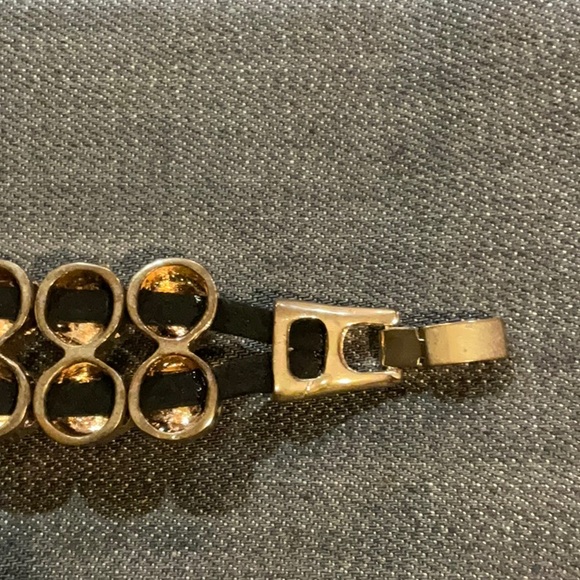 Women’s rhinestone leather bracelet - Gem - Picture 7 of 12